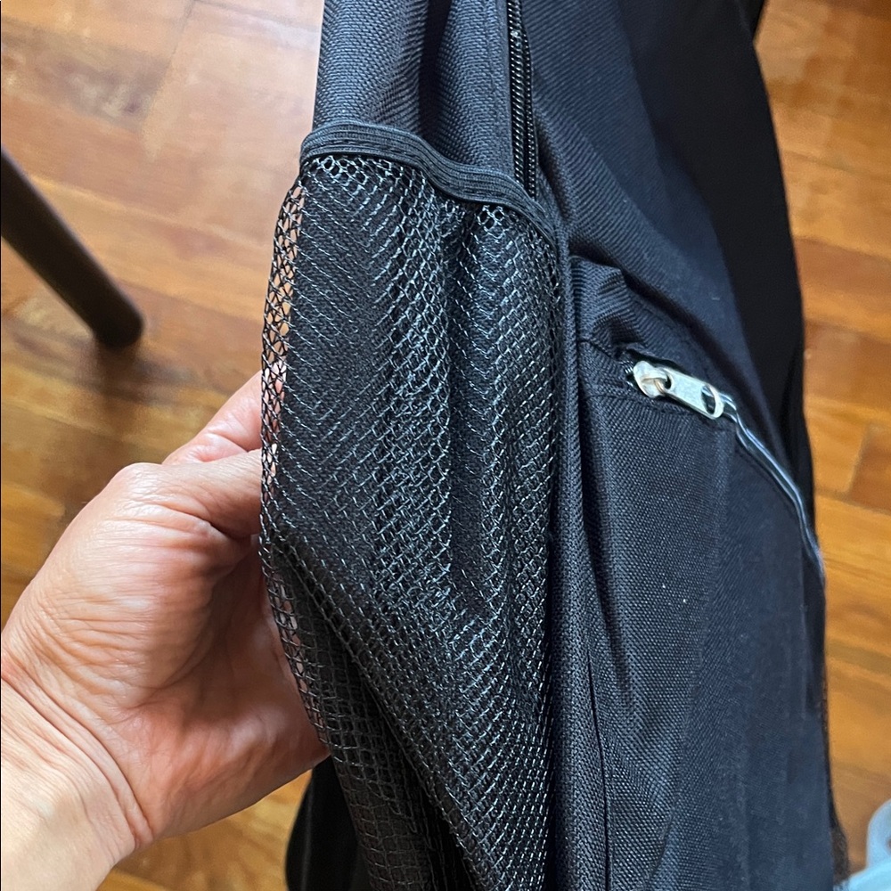 Backpacks - Picture 12 of 13